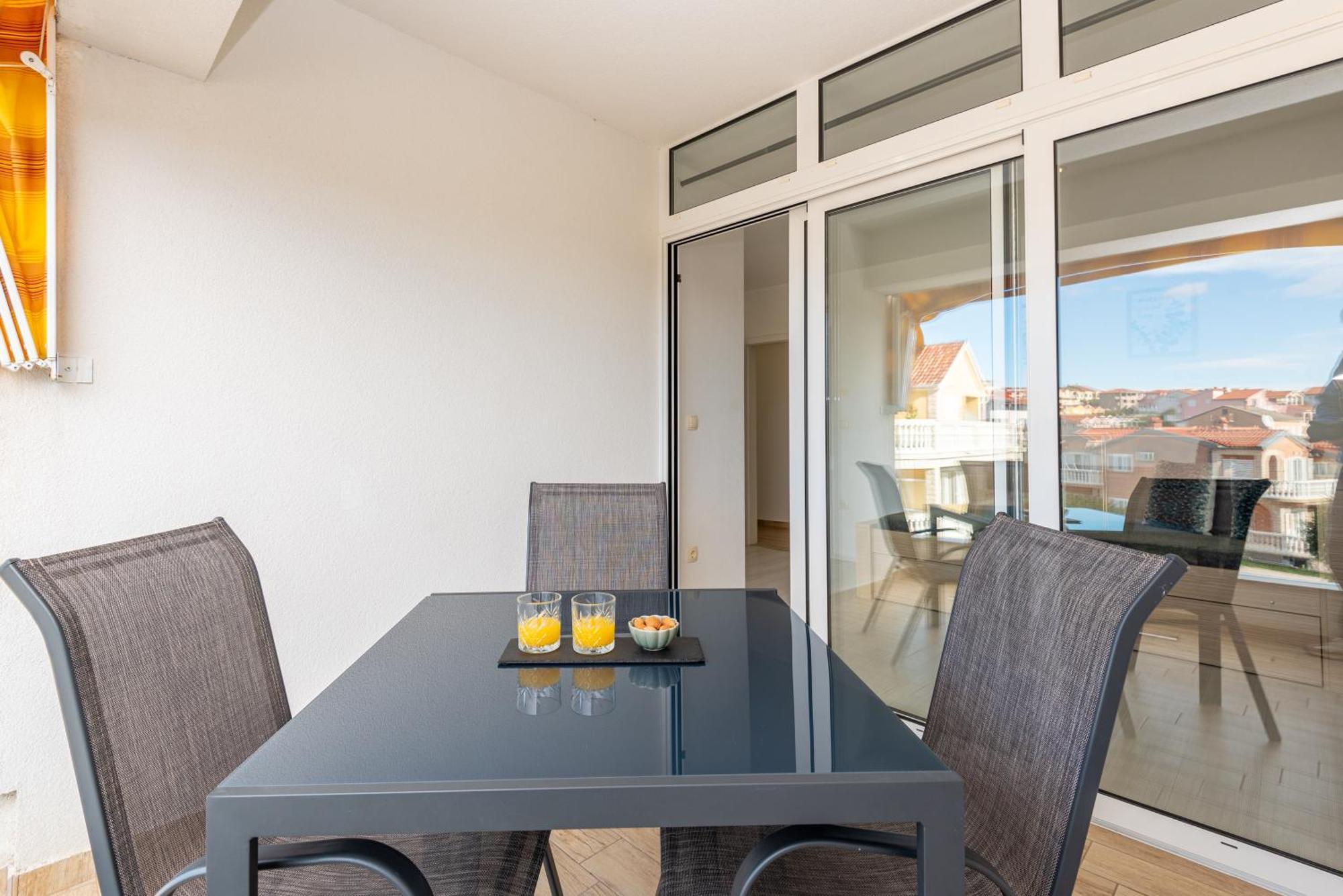 Apartments Holidays Roko Grebaštica الغرفة الصورة